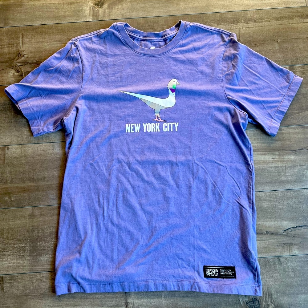 Nike New York City Exclusive Tee - Size Medium Color Purple